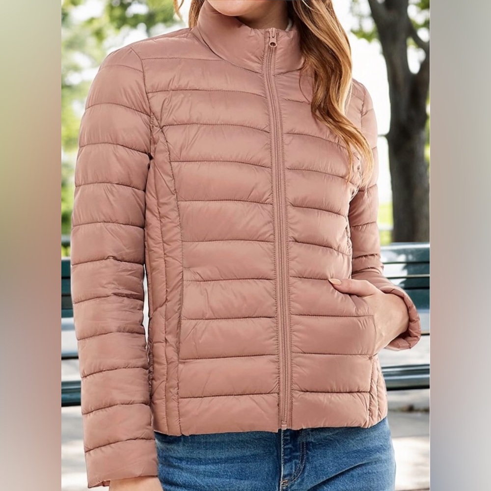 New w/ Tags Love Tree Ultra Light Packabke Puffer Jacket Salmon Nude Pink Medium